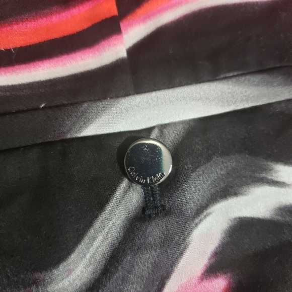 Calvin Klein red,black and white color short sz 14 - Picture 5 of 8